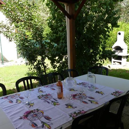 Chalet Les Myosotis Le Bourg-dʼOisans Exterior foto