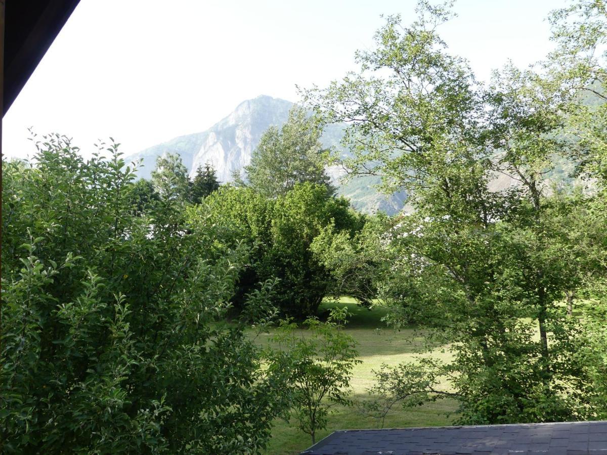 Chalet Les Myosotis Le Bourg-dʼOisans Exterior foto